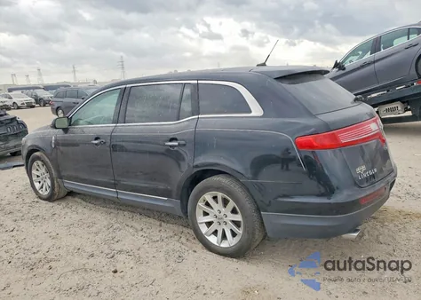 2016 Lincoln Mkt z USA, uszkodzony, nr VIN 2LMHJ5AT0GBL00541